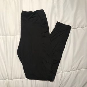 black leggings